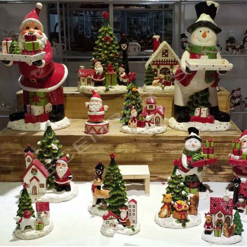 Široký sortiment Keramické ručně malované vánoční ozdoby